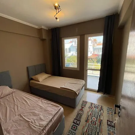 Cozy 5 Min To Kusadası