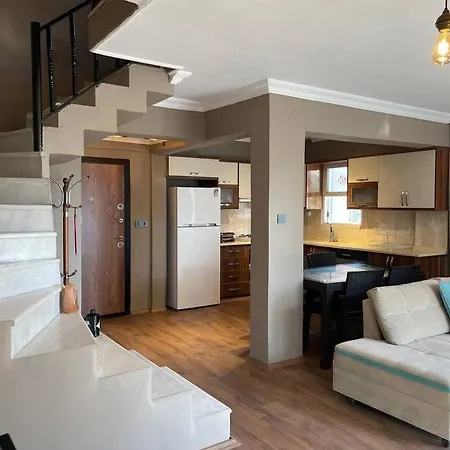 Villa Merkezde Denize 5 Dakika