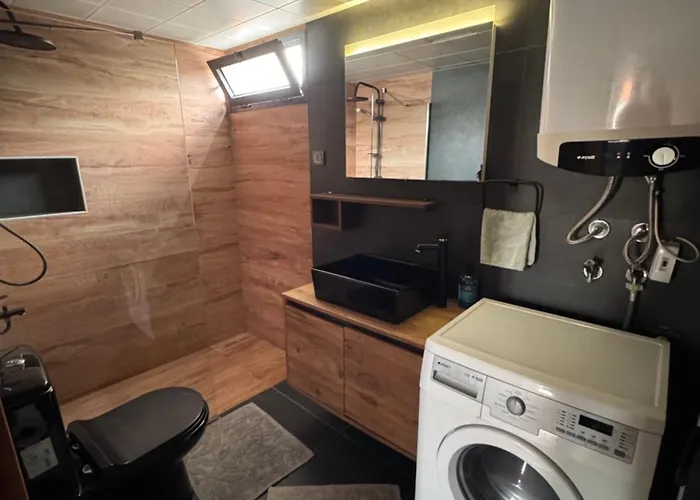 Cozy 5 Min To Kusadası